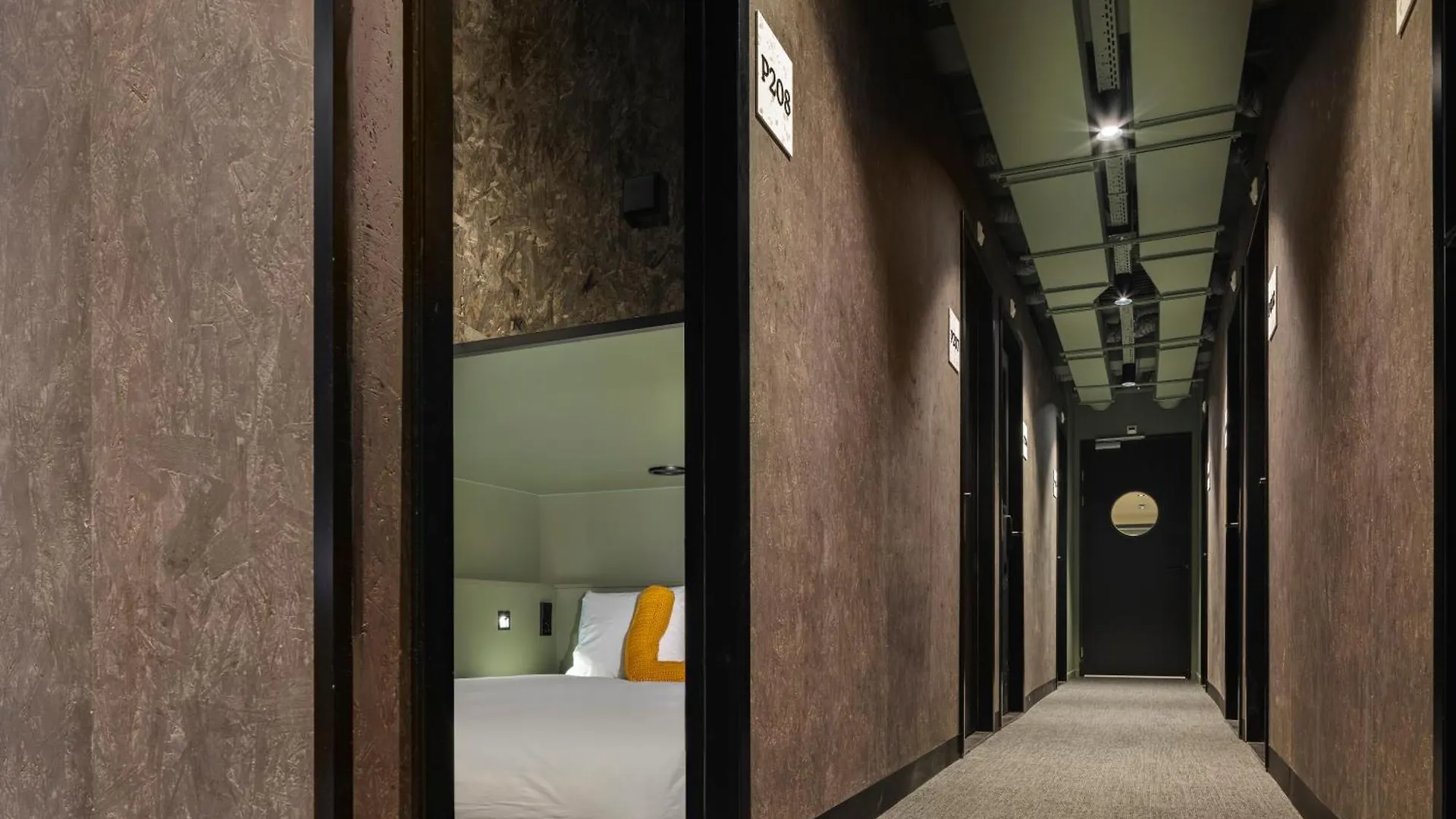 The Usual Rotterdam Otel